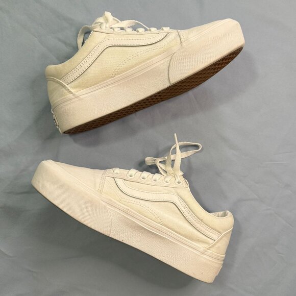 White Vans Old Skool Platform - Picture 2 of 9